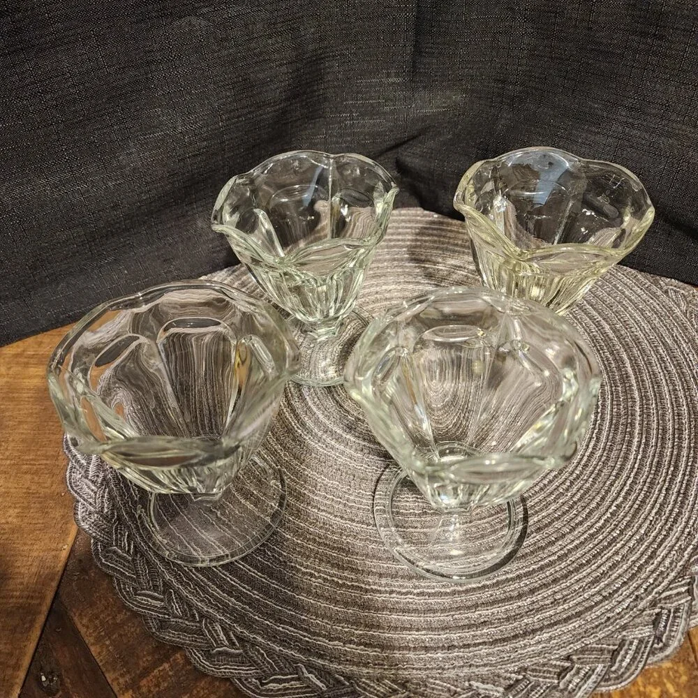 4 Sundae Dishes VTG